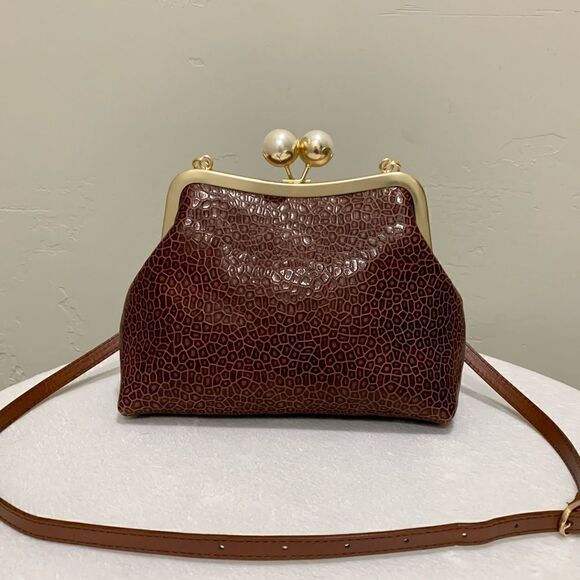 Brown Handmade Embossed Cowhide, Big Pearl Kisslock Clutch/Wristlet/Crossbody - Picture 3 of 15